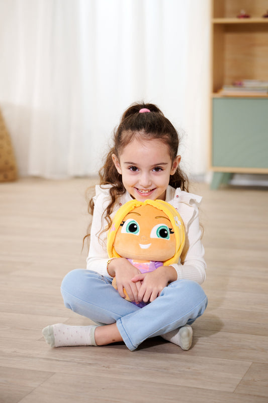 Disney Doorables, Rapunzel 25cm tall cuddly character for snuggles or play