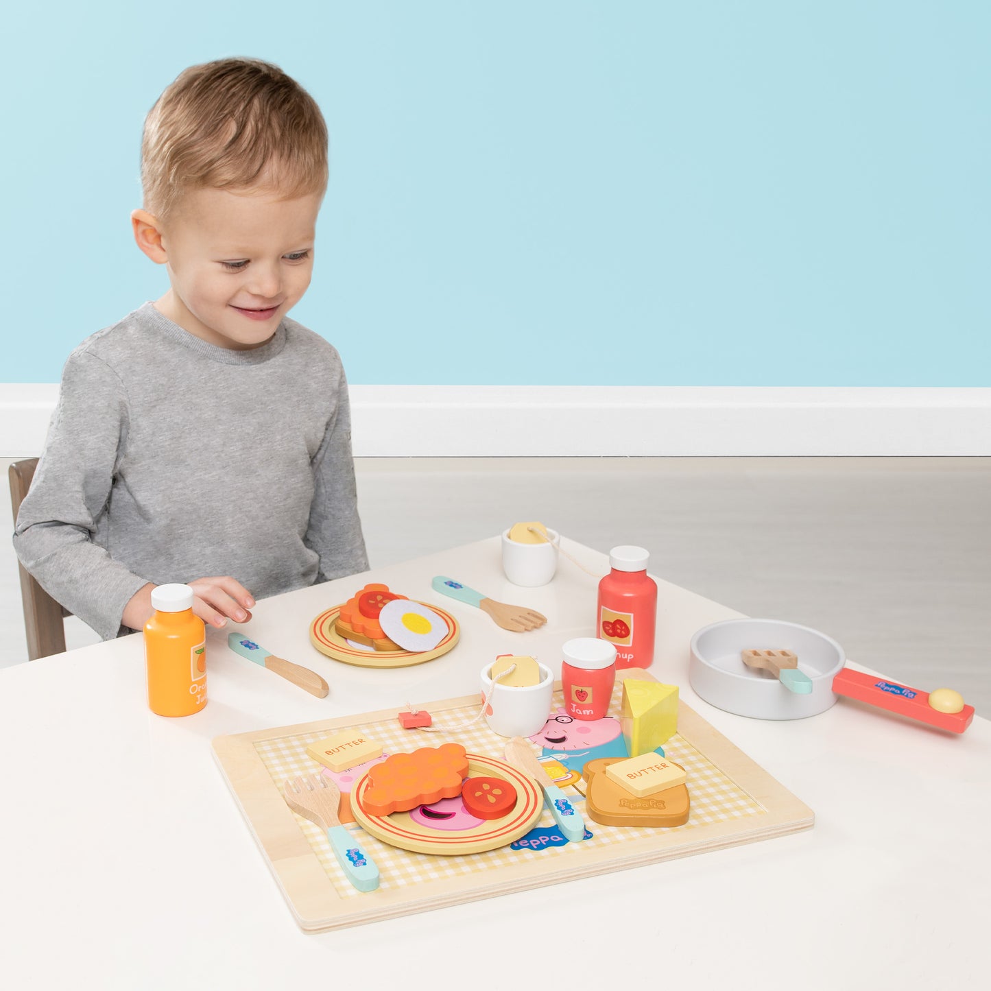 Peppa Pig Wooden Reversible Breakfast Tray (5 pieces missing, 22 items counted)